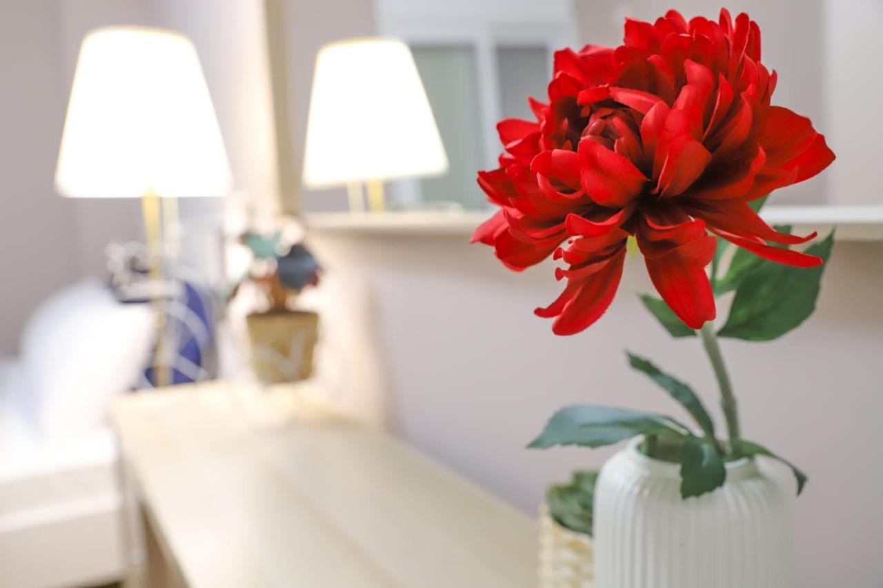 Luxury Seaview Apartment Con Vista 루트라키 외부 사진